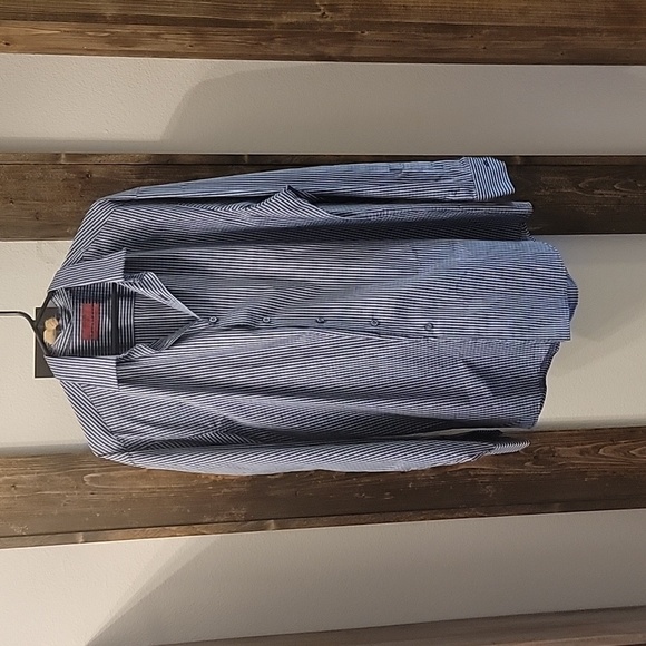 Mens button up long sleeve shirt - Picture 1 of 3
